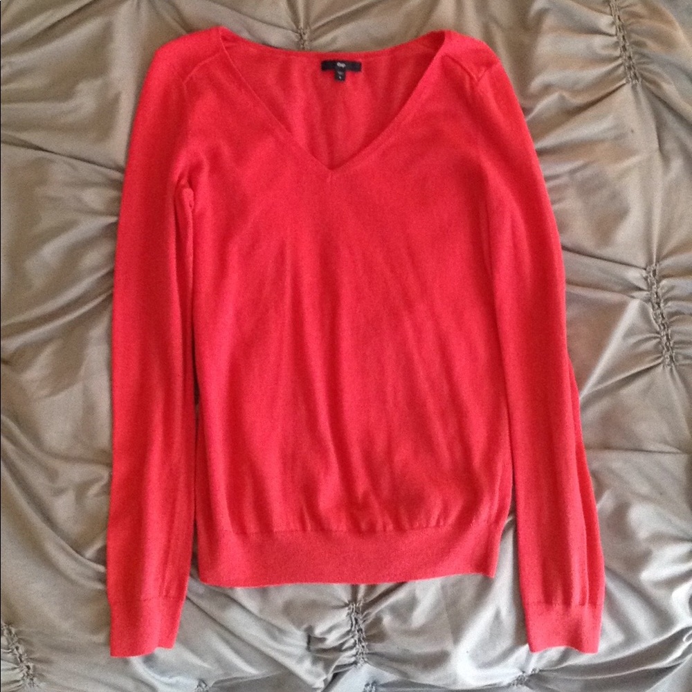 Gap long sleeved top
